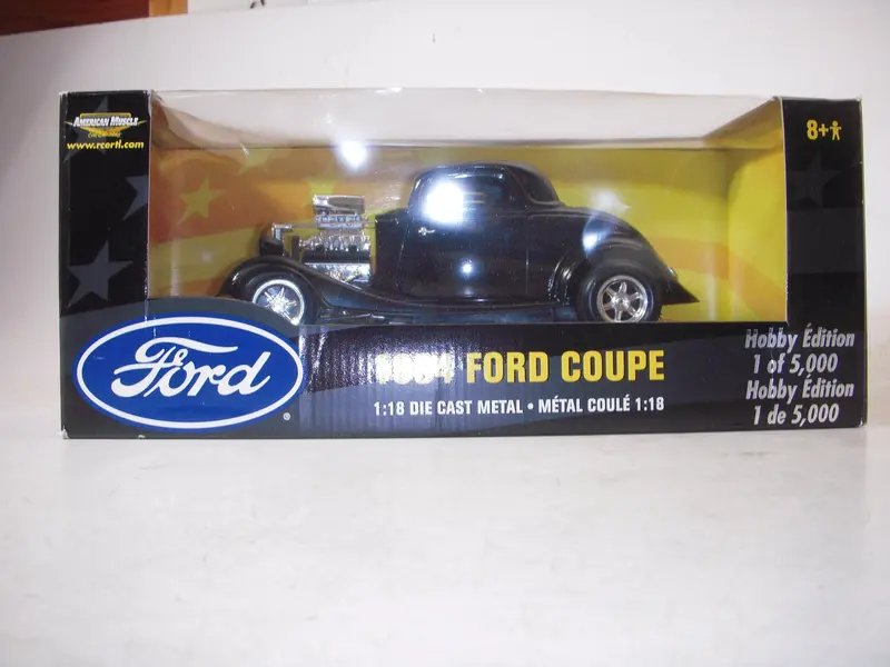 1934 Ford Coupe Diecast Model – Black 1:18 Scale Ertl American Muscle Replica 1