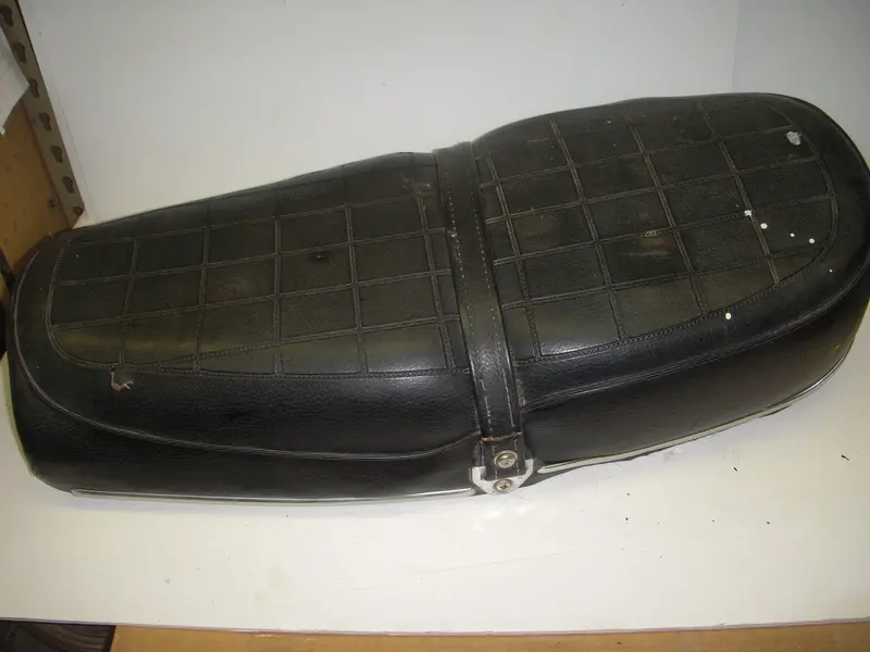 Honda Cb350 Twin (1974–1975) Original Seat Pan & Saddle 1